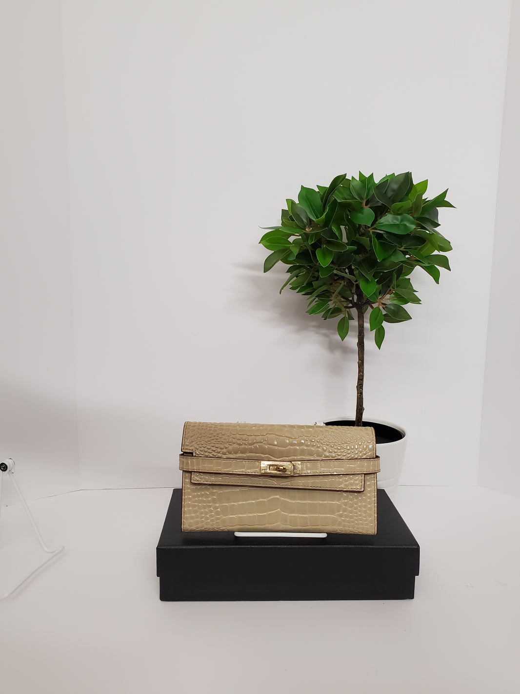 Luxury genuine leather handbags – Lemairi